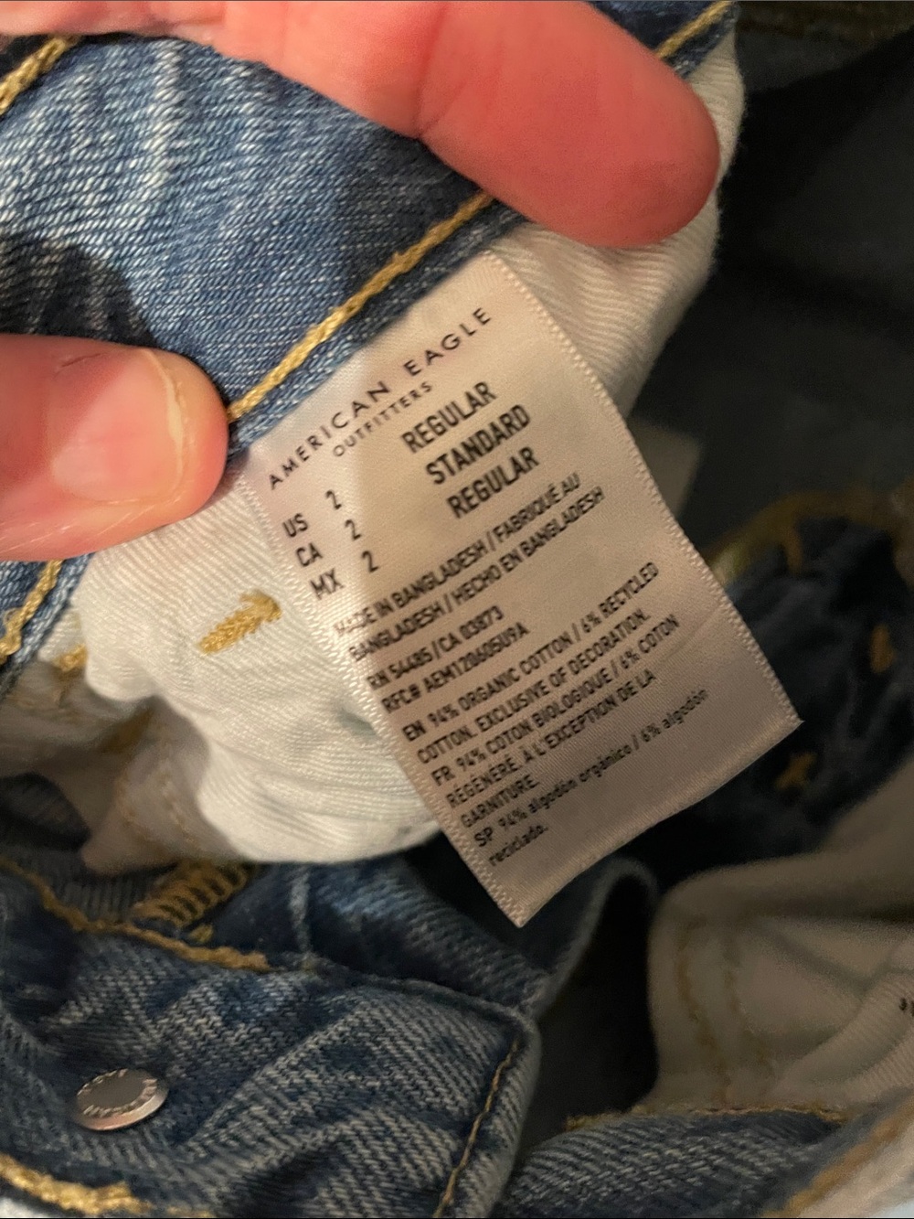 American Eagle Outfitters Light Blue Boyfriend straight leg jeans size 2 - Picture 3 of 4